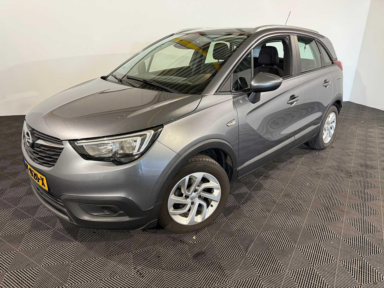 Opel Crossland X 1.2 Innovation | 2017 | 152.826 km | PK-020-X - سيارة دفع رباعي: صور 1 Opel Crossland X 1.2 Innovation | 2017 | 152.826 km | PK-020-X - سيارة دفع رباعي: صور 1