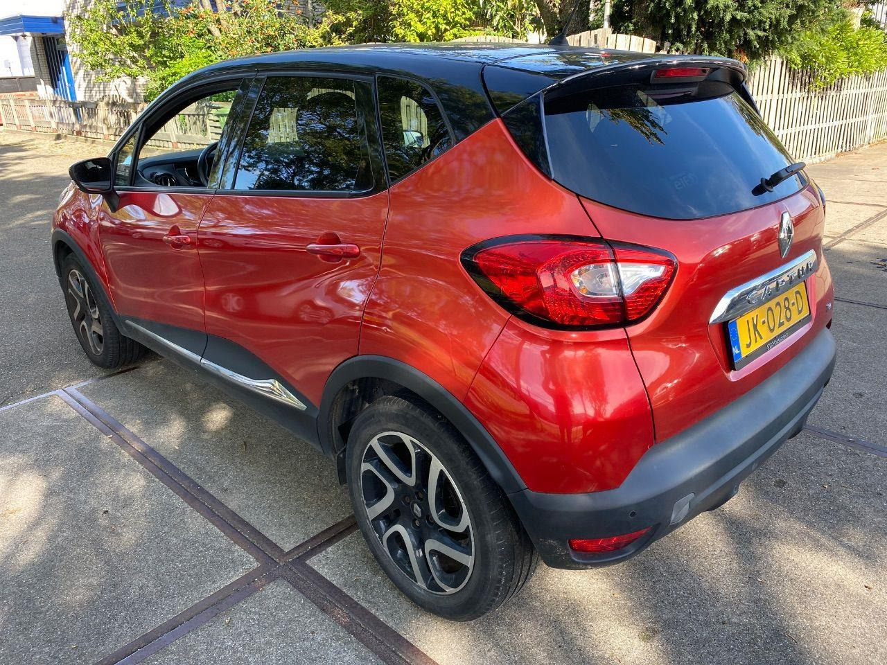 Renault Captur 0.9 TCe Dynamique | 2016 | 75.621 km | JK028D | NAP: Logisch - سيارة دفع رباعي: صور 3 Renault Captur 0.9 TCe Dynamique | 2016 | 75.621 km | JK028D | NAP: Logisch - سيارة دفع رباعي: صور 3
