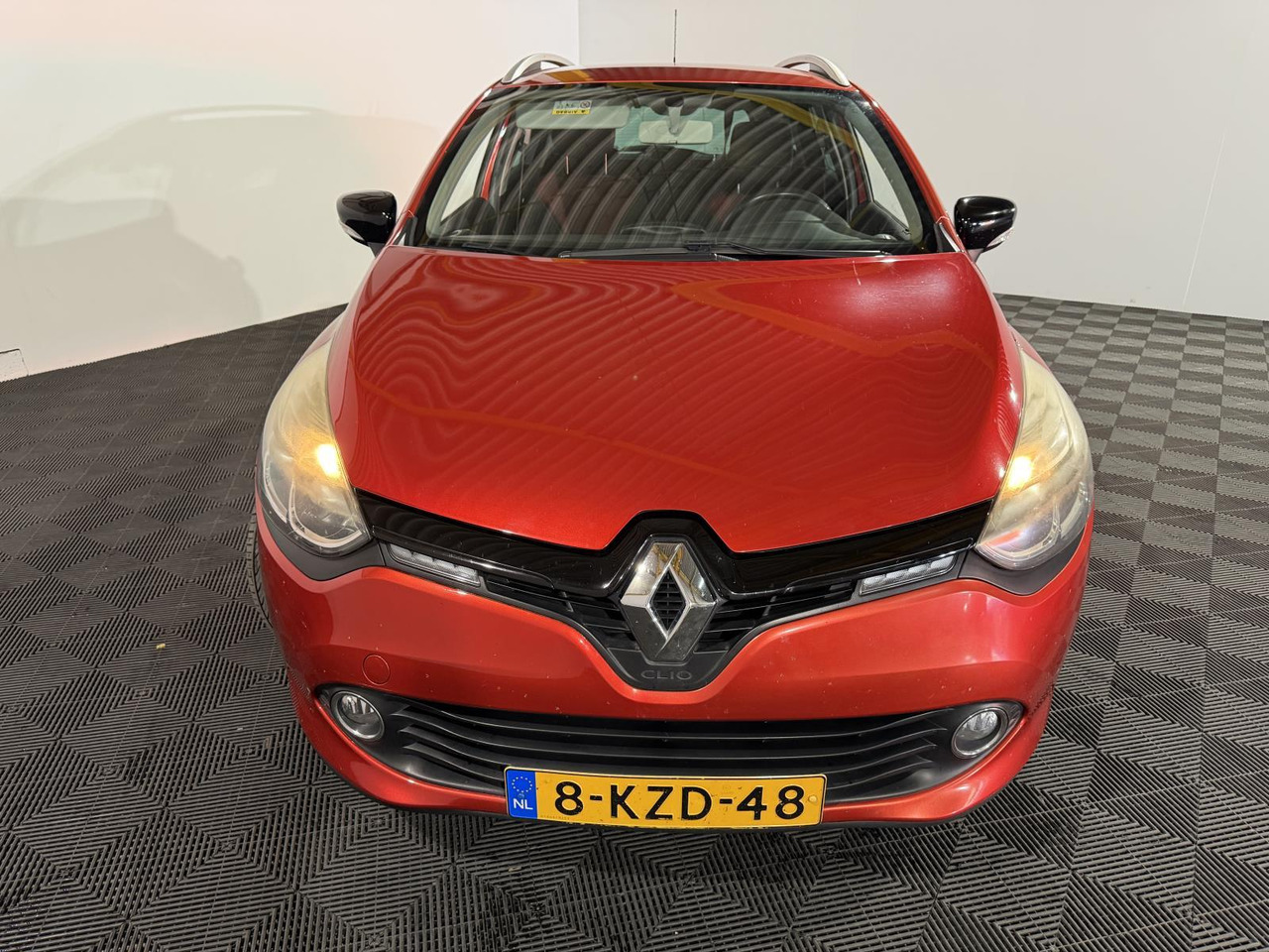 Renault | Clio Estate | 0.9 TCe Expression | 2013 | 217.223 km | 8KZD48 | Logisch - سيارة: صور 5 Renault | Clio Estate | 0.9 TCe Expression | 2013 | 217.223 km | 8KZD48 | Logisch - سيارة: صور 5