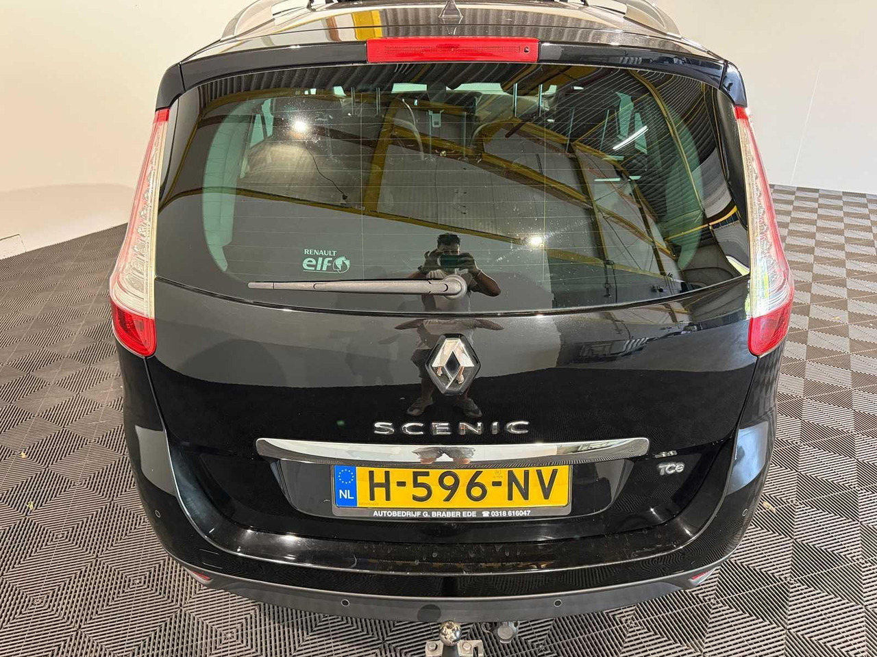 Renault Grand Scénic 1.2 Tce Bose | 2016 | 118.319 km | H-596-NV - سيارة: صور 2 Renault Grand Scénic 1.2 Tce Bose | 2016 | 118.319 km | H-596-NV - سيارة: صور 2