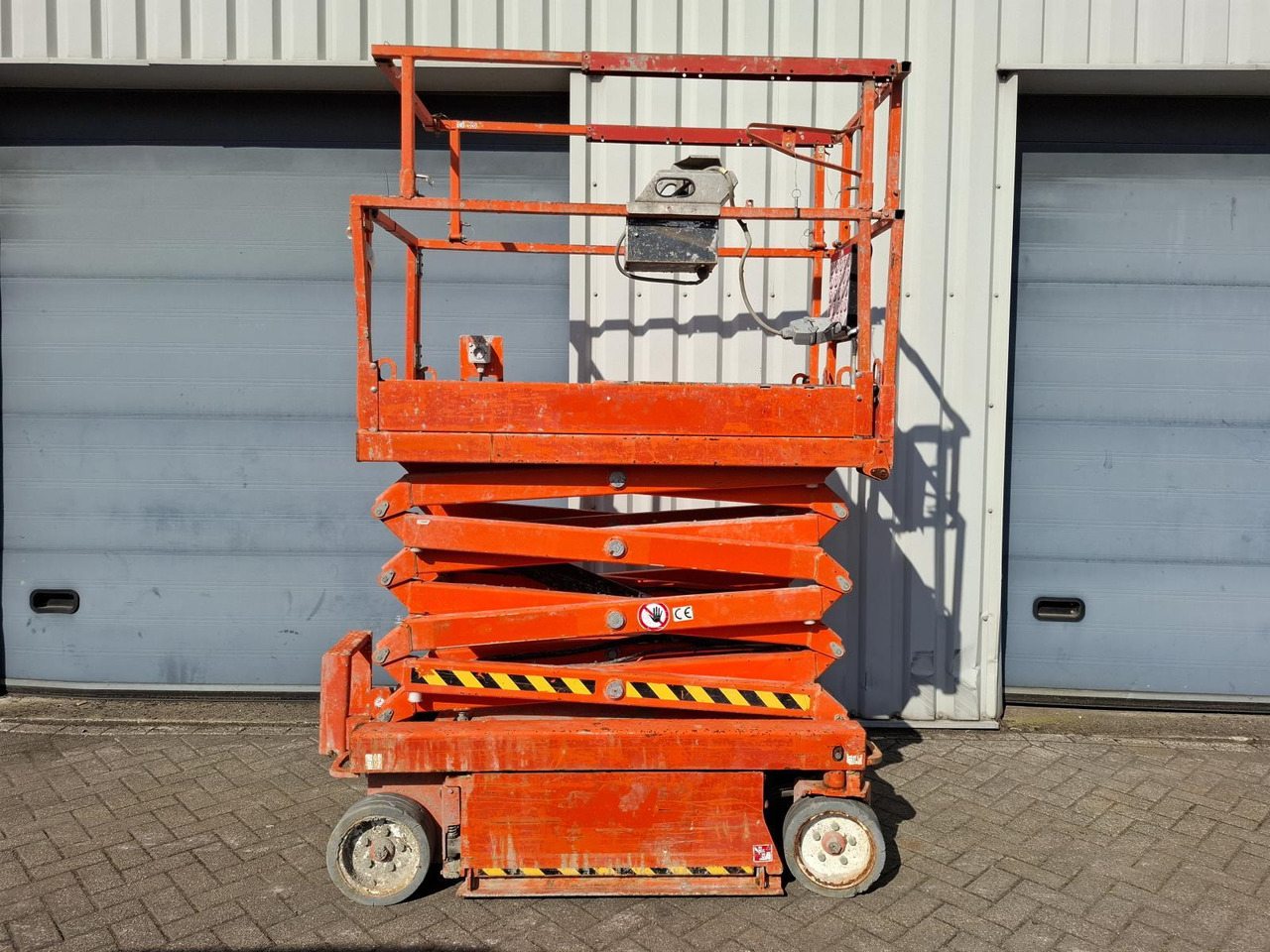 Skyjack SJ3219 Schaarlift 2016 - رافعات مقصية: صور 4 Skyjack SJ3219 Schaarlift 2016 - رافعات مقصية: صور 4
