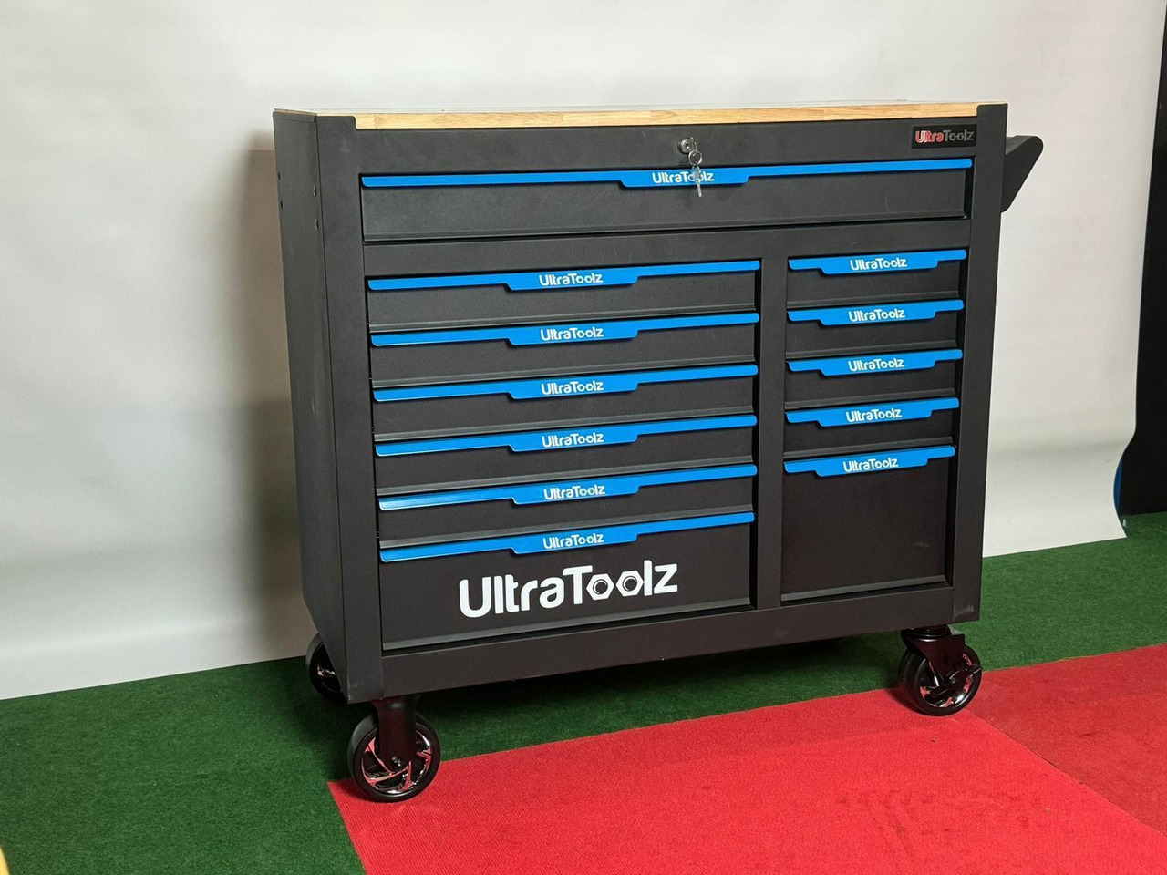 UltraToolz Jumbo gereedschapswagen - معدات الورش: صور 1 UltraToolz Jumbo gereedschapswagen - معدات الورش: صور 1