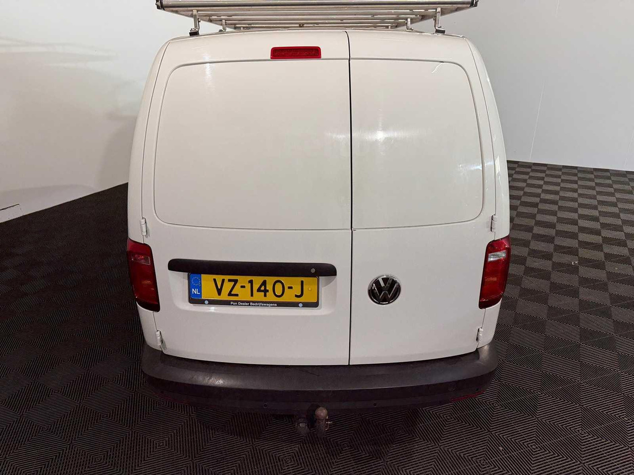 Volkswagen Caddy 2.0 TDI L1H1 BMT Comfortline VZ-140-J 169.307 km - فان المدمجة: صور 2 Volkswagen Caddy 2.0 TDI L1H1 BMT Comfortline VZ-140-J 169.307 km - فان المدمجة: صور 2