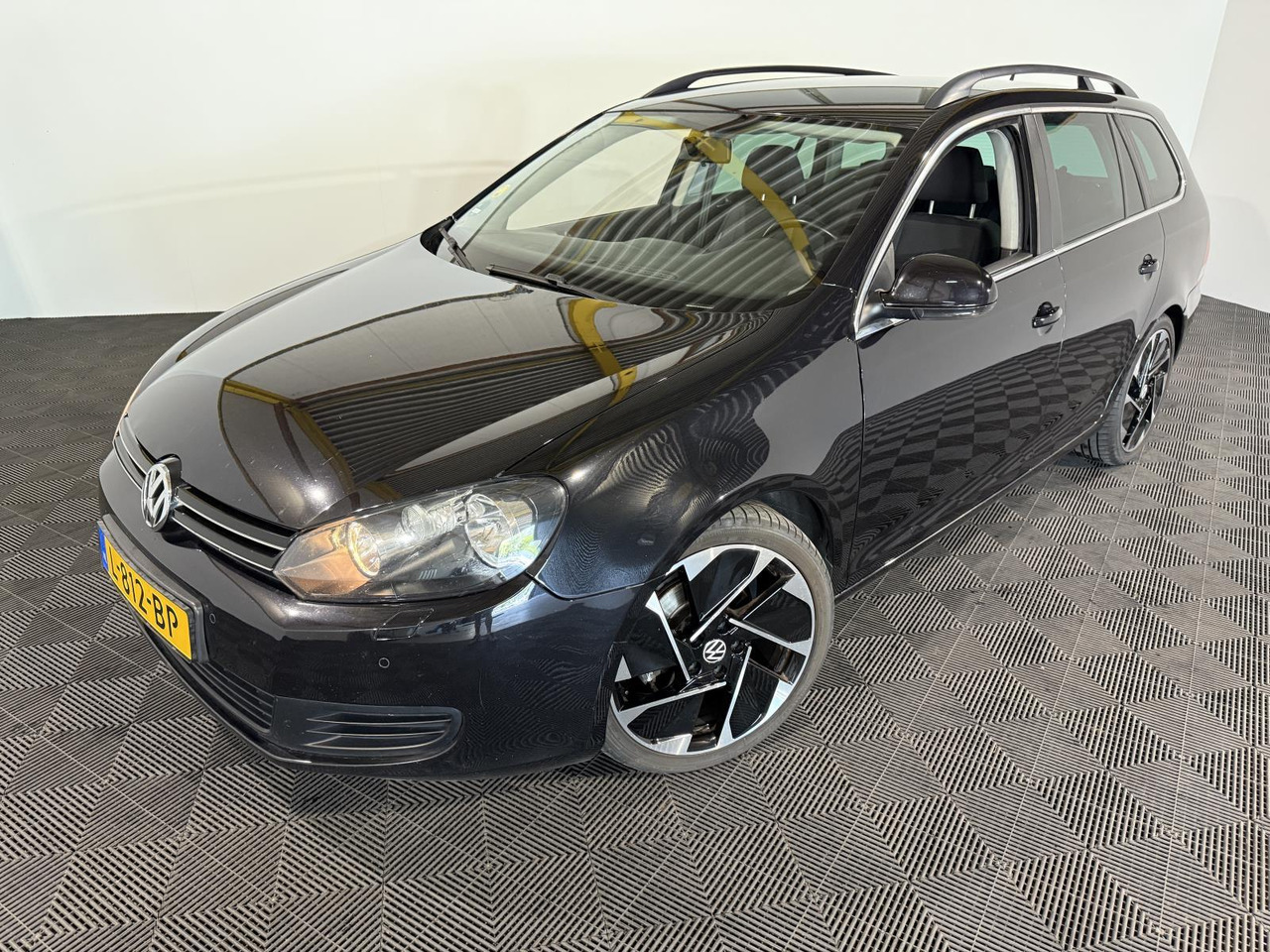 Volkswagen Golf Variant 1.2 Highline Bluemotion | 2010 | 187.560 km | L-812-BP - سيارة: صور 1 Volkswagen Golf Variant 1.2 Highline Bluemotion | 2010 | 187.560 km | L-812-BP - سيارة: صور 1