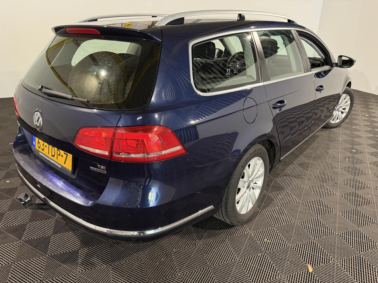 Volkswagen | Passat Variant | 1.4 TSI Comfortline BlueMotion | 2012 | 223.524 km | 63TDP7 | Logisch - سيارة: صور 4 Volkswagen | Passat Variant | 1.4 TSI Comfortline BlueMotion | 2012 | 223.524 km | 63TDP7 | Logisch - سيارة: صور 4