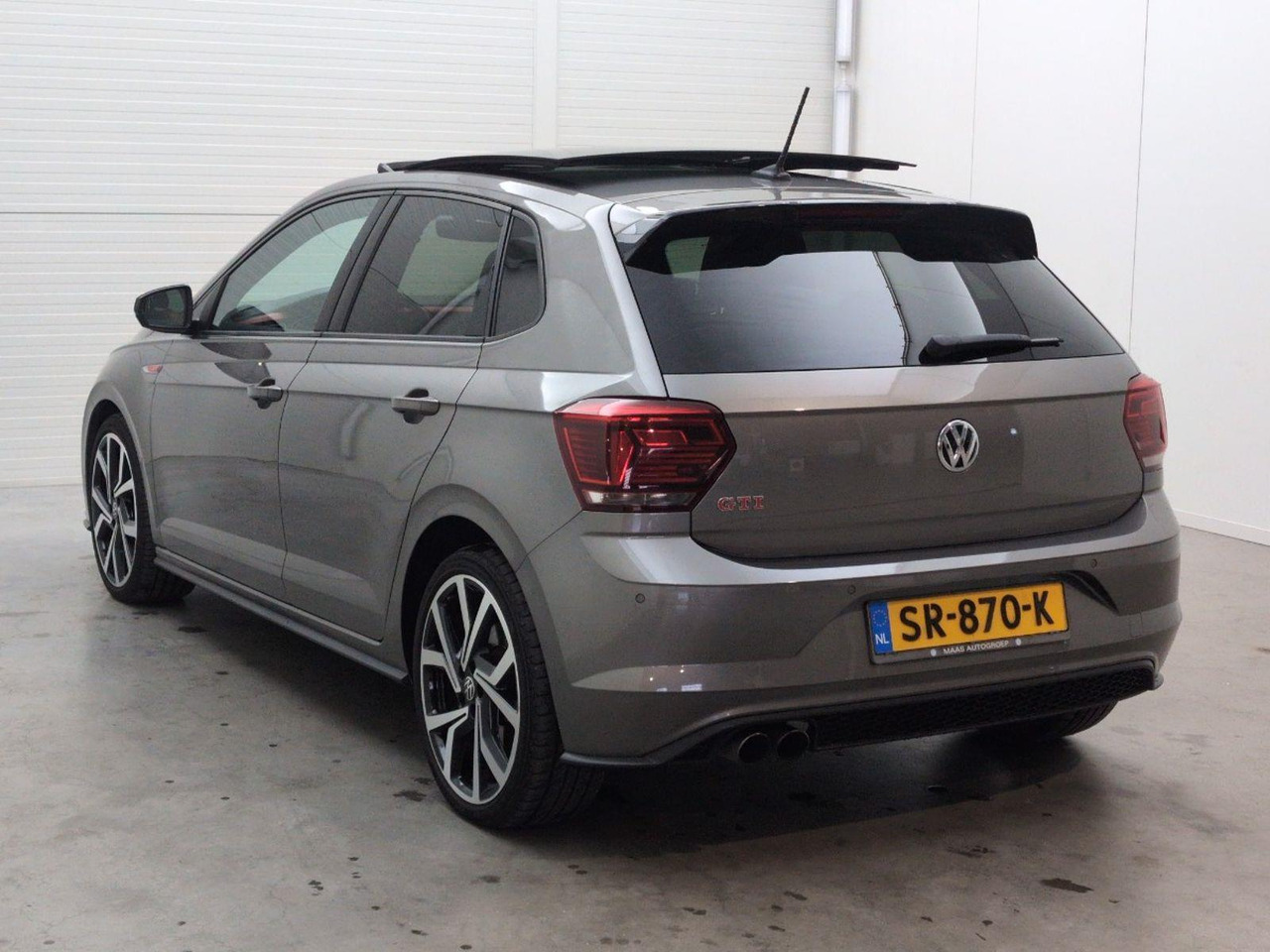 Volkswagen Polo 2.0 TSI GTI | 2018 | 208.534 km | Automaat | SR870K | NAP: Logisch - هاتشباك: صور 3 Volkswagen Polo 2.0 TSI GTI | 2018 | 208.534 km | Automaat | SR870K | NAP: Logisch - هاتشباك: صور 3