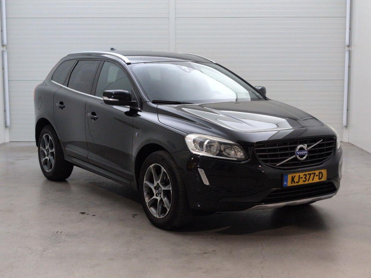 Volvo XC60 2.0 D4 FWD Ocean Race | 2016 | 257.971 km | Automaat | KJ377D | NAP: Geen oordeel - سيارة دفع رباعي: صور 2 Volvo XC60 2.0 D4 FWD Ocean Race | 2016 | 257.971 km | Automaat | KJ377D | NAP: Geen oordeel - سيارة دفع رباعي: صور 2
