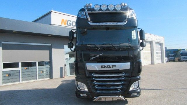 DAF XF 530 - شاحنة جرار: صور 2 DAF XF 530 - شاحنة جرار: صور 2