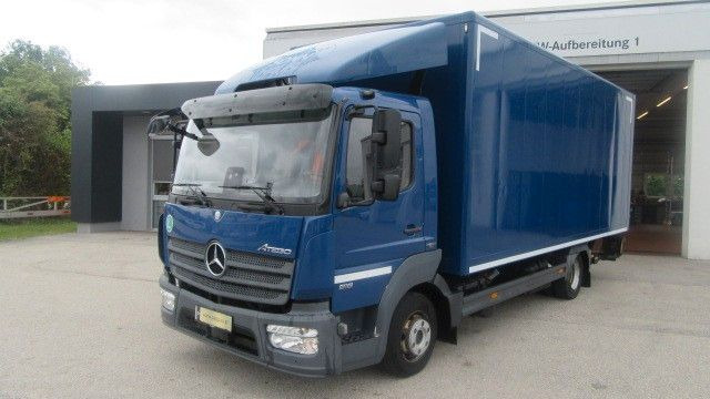 Mercedes-Benz 818L Koffer LBW, 1,5 to, Seitentüre - بصندوق مغلق شاحنة: صور 1 Mercedes-Benz 818L Koffer LBW, 1,5 to, Seitentüre - بصندوق مغلق شاحنة: صور 1
