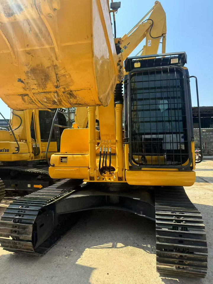 KOMATSU PC130-7 - حفارات زحافة: صور 3 KOMATSU PC130-7 - حفارات زحافة: صور 3
