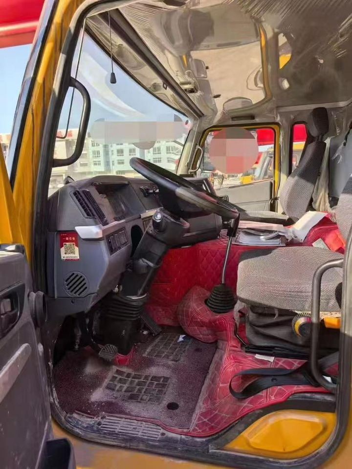 SANYI 800T5 - رافعة لجميع التضاريس: صور 3 SANYI 800T5 - رافعة لجميع التضاريس: صور 3