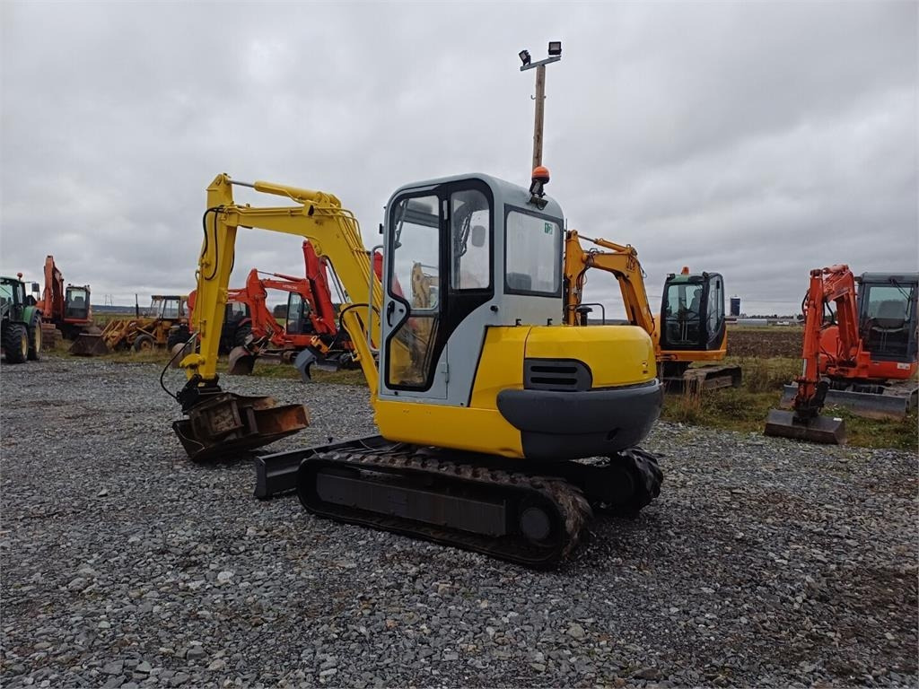 Airman AX45-2/Hitachi zx50 - حفارة مصغرة: صور 3 Airman AX45-2/Hitachi zx50 - حفارة مصغرة: صور 3