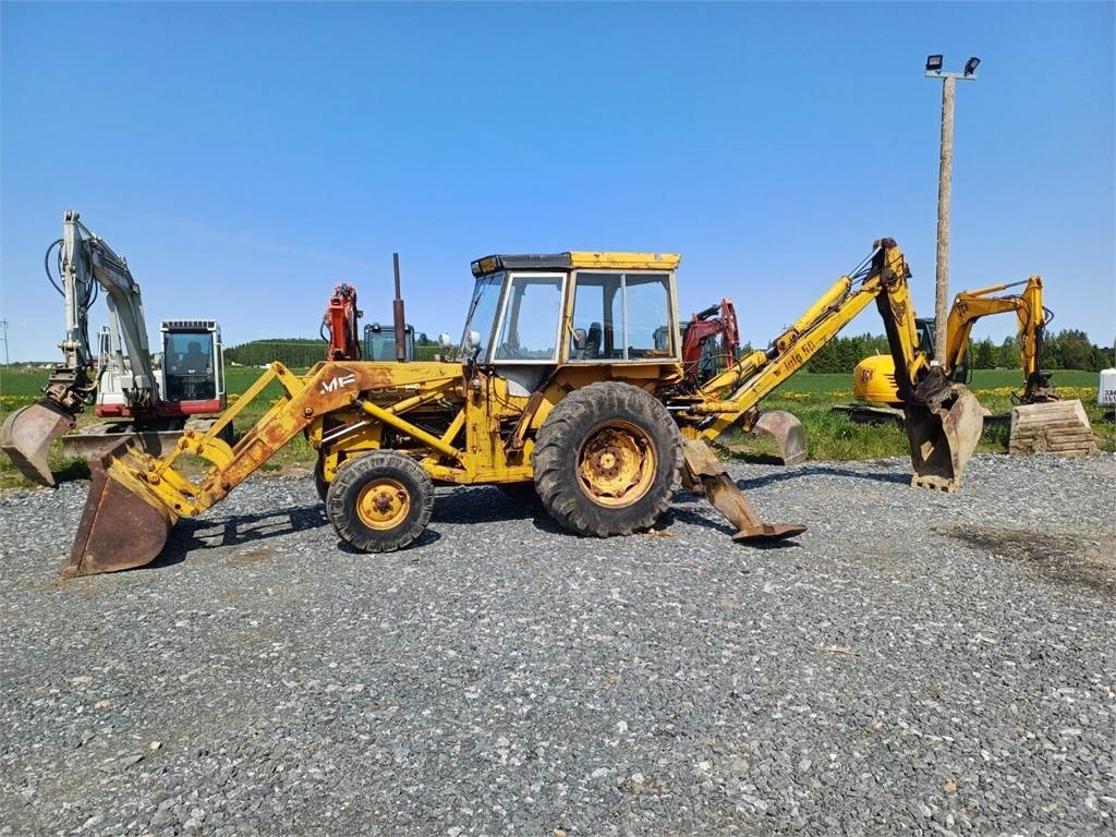 Massey Ferguson 50B traktorikaivuri  - حفار متعدد الاستخدام: صور 2 Massey Ferguson 50B traktorikaivuri  - حفار متعدد الاستخدام: صور 2