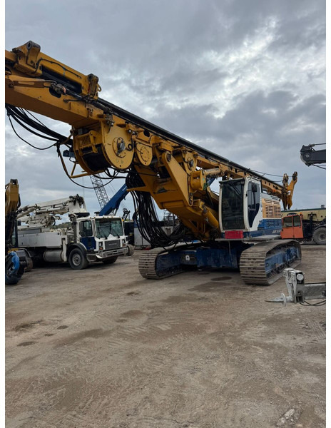 Bauer BG 24 H - آلة حفر: صور 1 Bauer BG 24 H - آلة حفر: صور 1