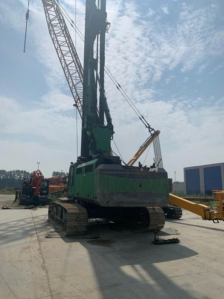 Bauer RTG 25 S - آلة حفر: صور 2 Bauer RTG 25 S - آلة حفر: صور 2