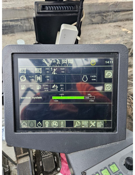 Liebherr HS 8100 - رافعة مجنزرة: صور 4 Liebherr HS 8100 - رافعة مجنزرة: صور 4