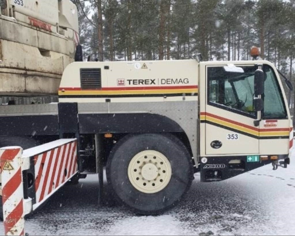Terex AC 100 - رافعة لجميع التضاريس: صور 4 Terex AC 100 - رافعة لجميع التضاريس: صور 4