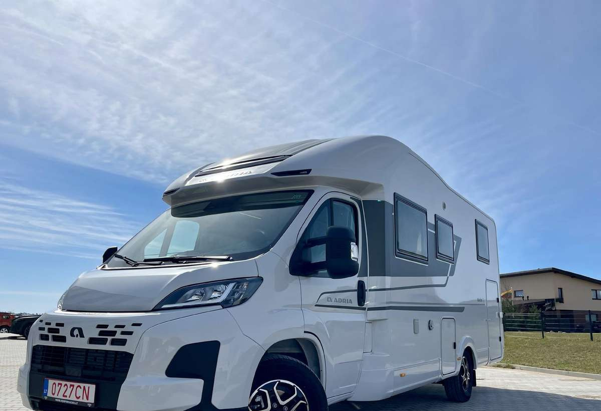 ADRIA Matrix Axess 650 SL - موتر هوم شبه متكامل: صور 2 ADRIA Matrix Axess 650 SL - موتر هوم شبه متكامل: صور 2