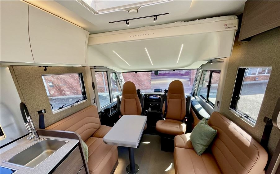 ADRIA Super Sonic 780 DC - موتر هوم متكامل: صور 4 ADRIA Super Sonic 780 DC - موتر هوم متكامل: صور 4