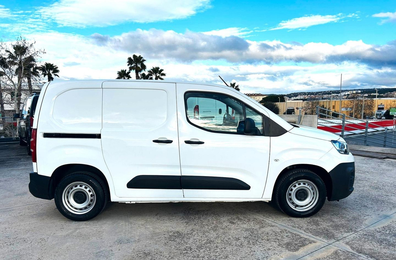 Citroen Berligno 1.6 HDi 100 cv 3 posti - فان المدمجة: صور 4 Citroen Berligno 1.6 HDi 100 cv 3 posti - فان المدمجة: صور 4