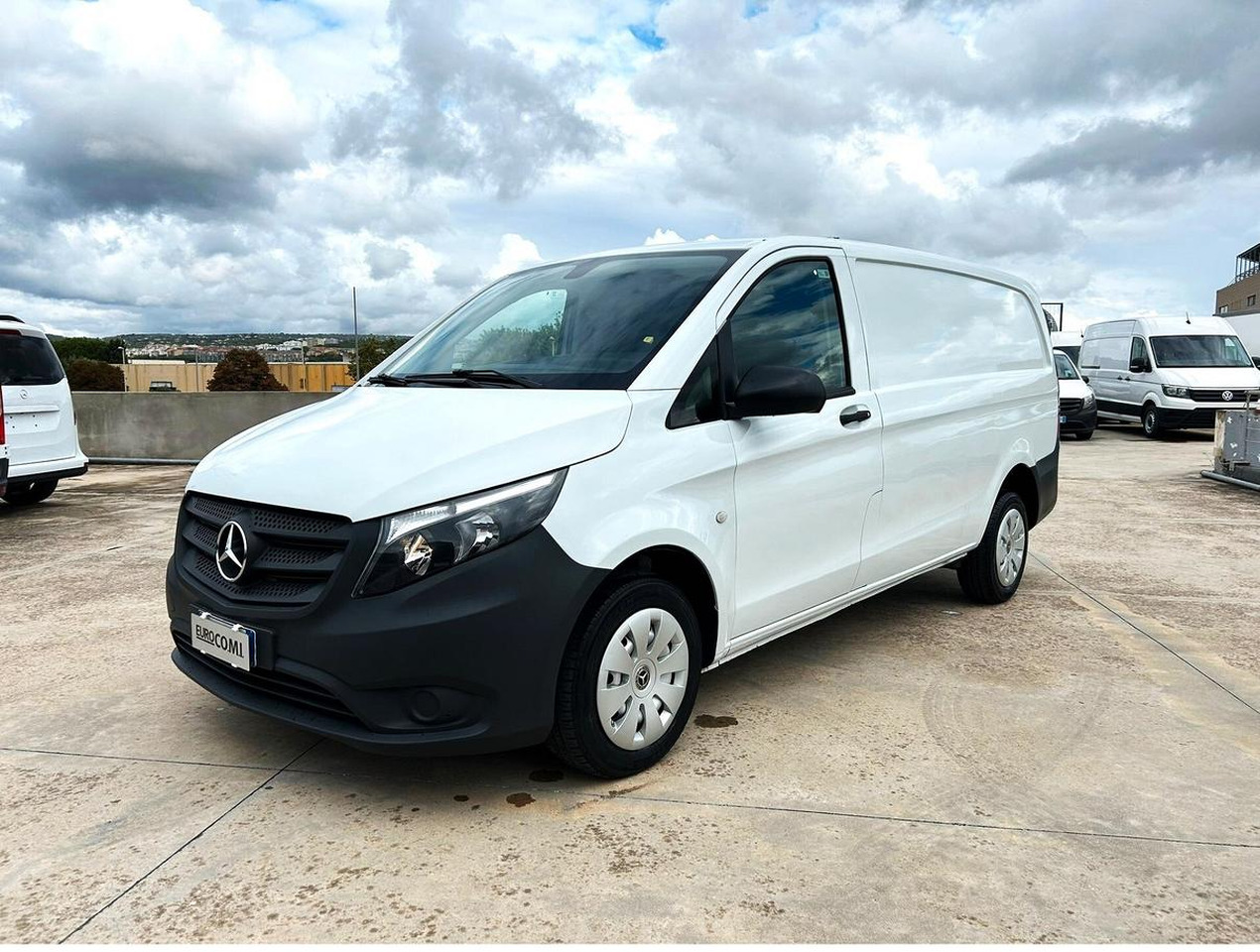 Mercedes Benz Vito 111 Furgone Long - فان: صور 1 Mercedes Benz Vito 111 Furgone Long - فان: صور 1