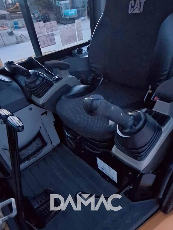 CAT 305CCR - حفارة مصغرة: صور 3 CAT 305CCR - حفارة مصغرة: صور 3