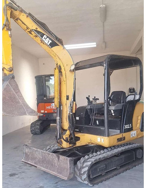 Caterpillar 302.5 - حفارة مصغرة: صور 2 Caterpillar 302.5 - حفارة مصغرة: صور 2