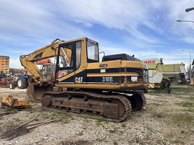 Caterpillar 318B - حفارة: صور 3 Caterpillar 318B - حفارة: صور 3