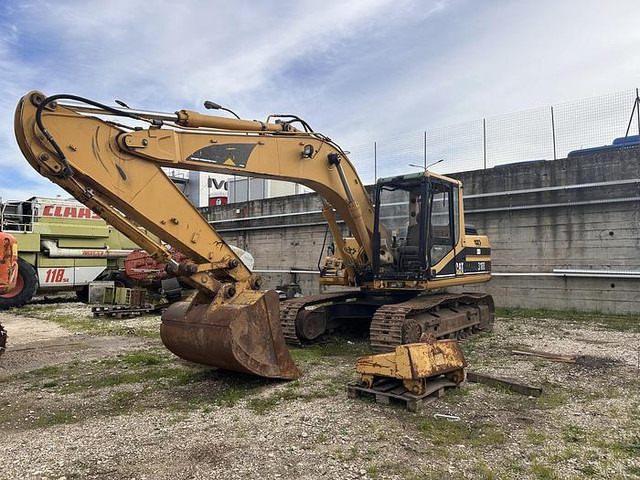 Caterpillar 318B - حفارة: صور 1 Caterpillar 318B - حفارة: صور 1