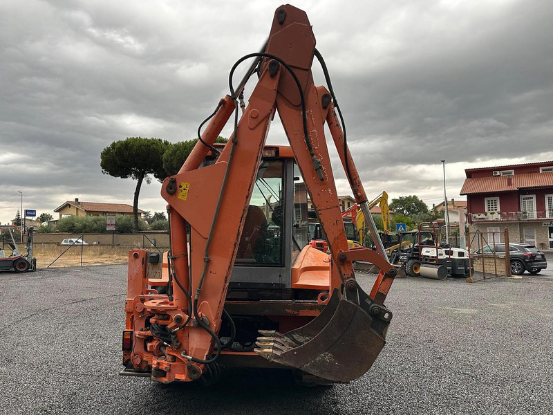 Fiat HITACHI FB100.4 - حفار متعدد الاستخدام: صور 5 Fiat HITACHI FB100.4 - حفار متعدد الاستخدام: صور 5