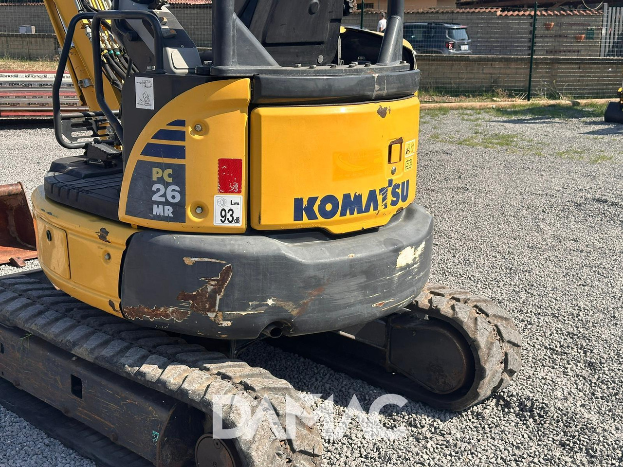 KOMATSU PC26MR-3 - حفارة مصغرة: صور 5 KOMATSU PC26MR-3 - حفارة مصغرة: صور 5
