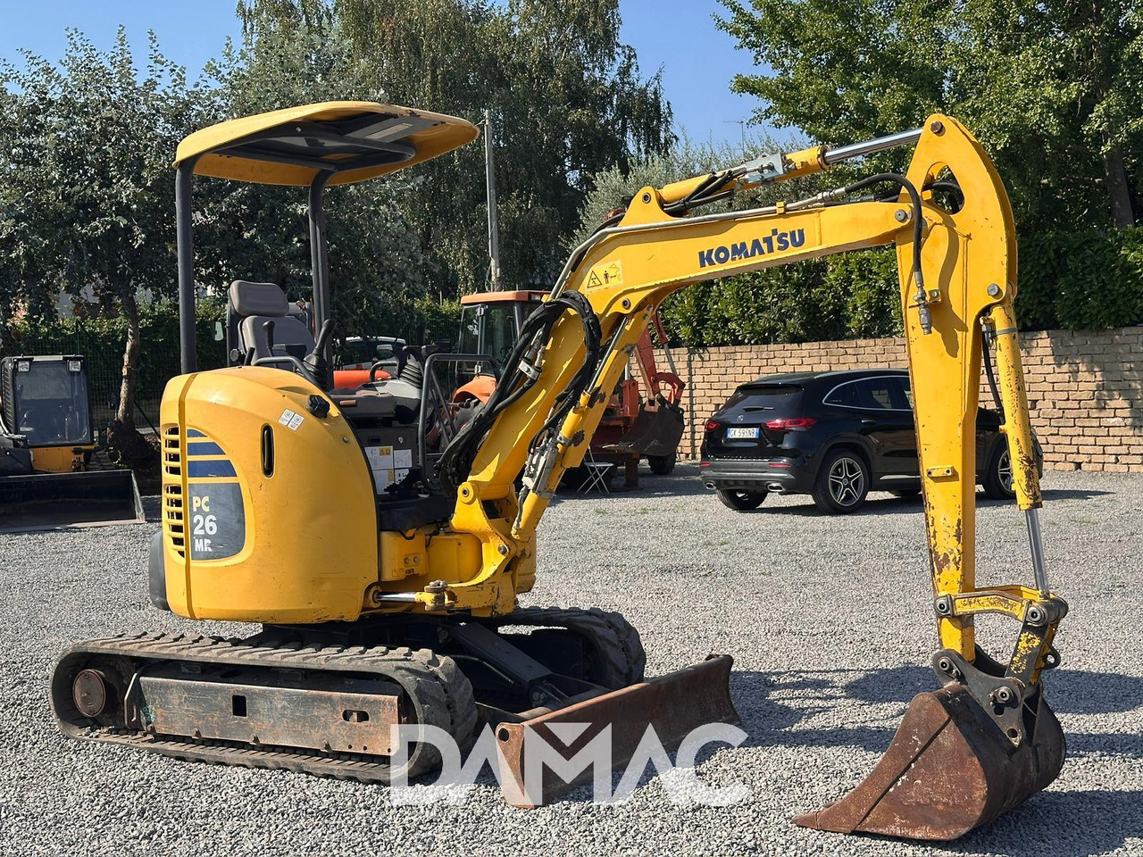 KOMATSU PC26MR-3 - حفارة مصغرة: صور 1 KOMATSU PC26MR-3 - حفارة مصغرة: صور 1