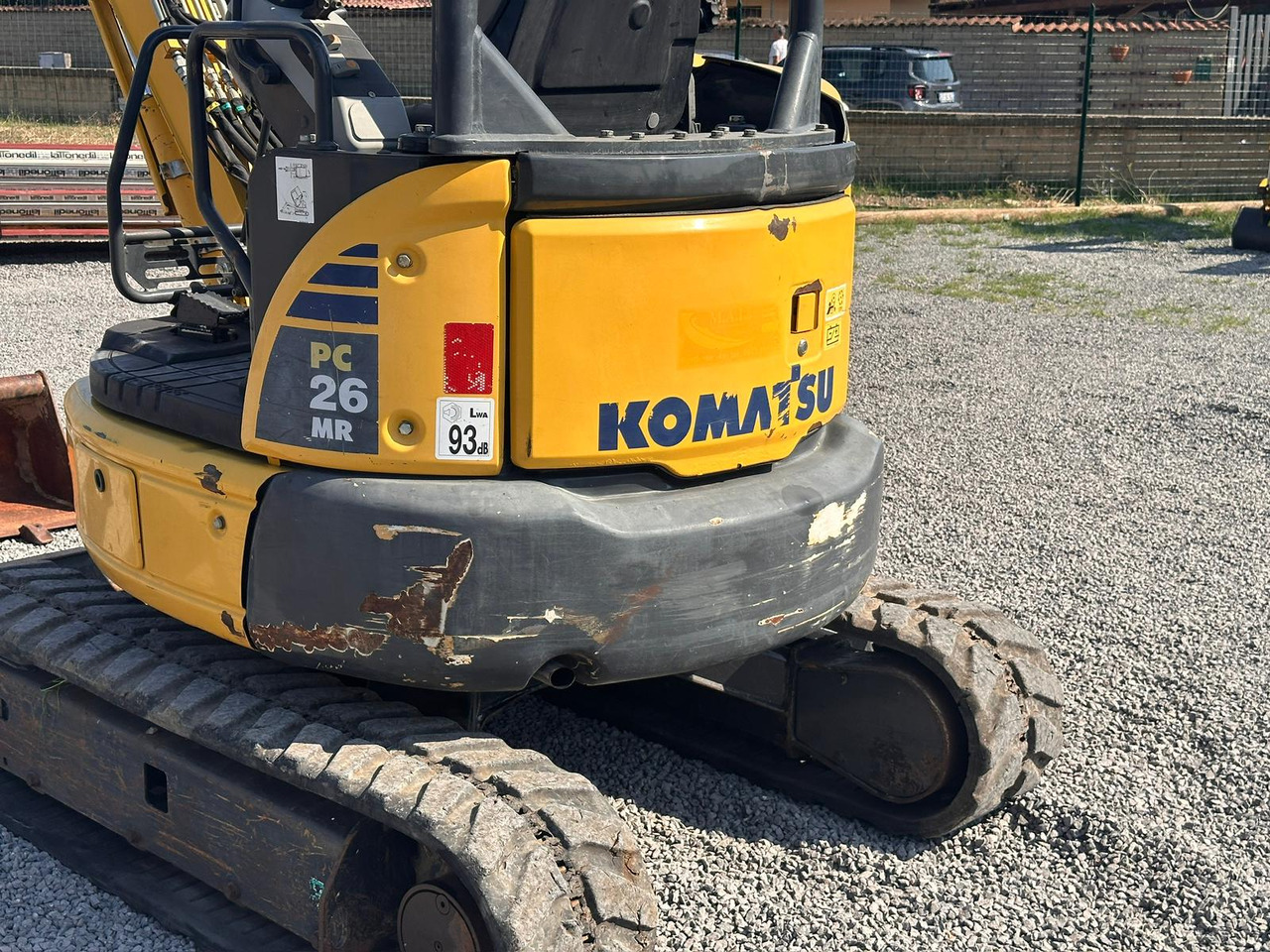KOMATSU PC26MR-3 - حفارة مصغرة: صور 5 KOMATSU PC26MR-3 - حفارة مصغرة: صور 5