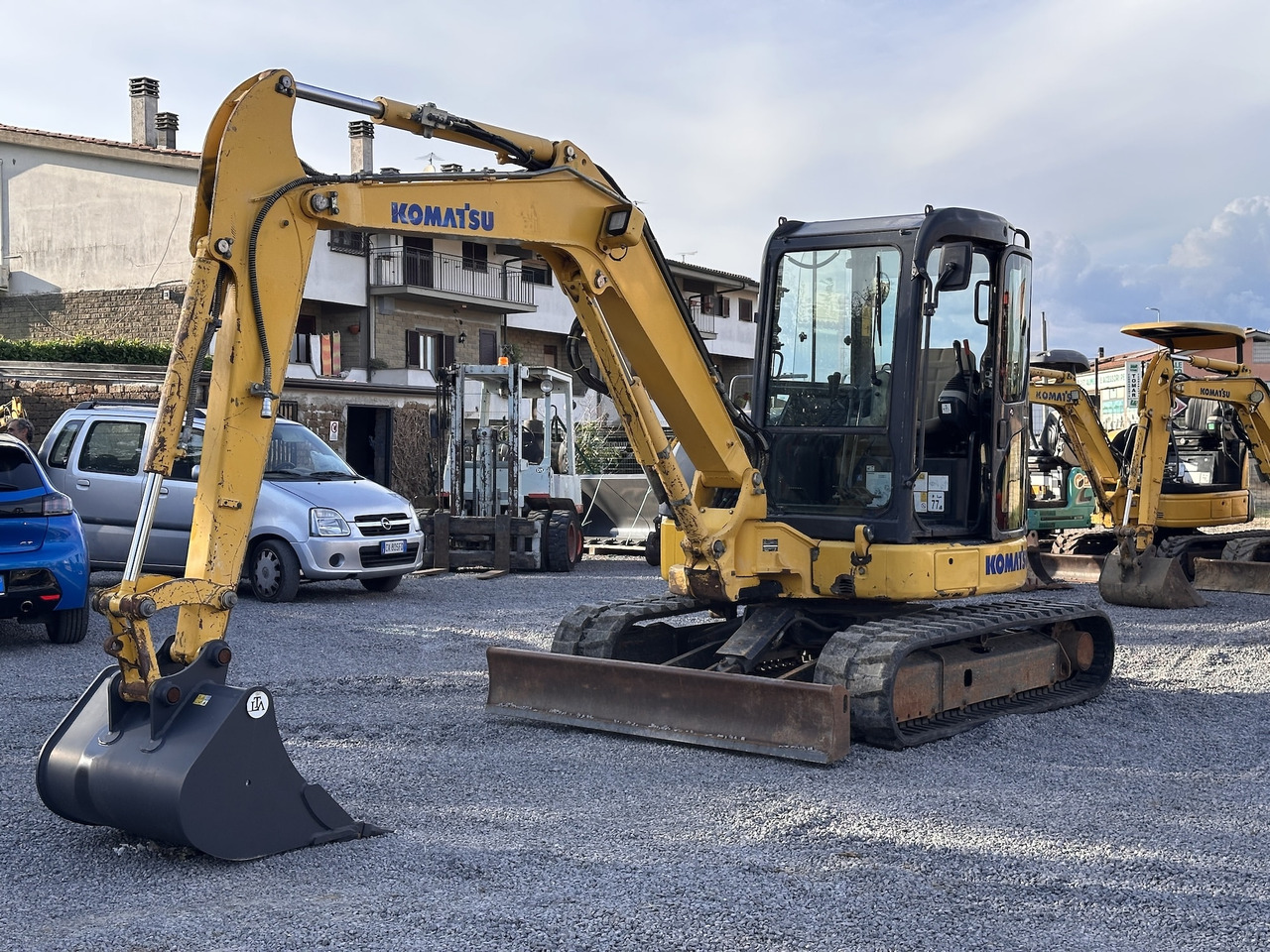 KOMATSU PC55MR-3 - حفارة مصغرة: صور 2 KOMATSU PC55MR-3 - حفارة مصغرة: صور 2