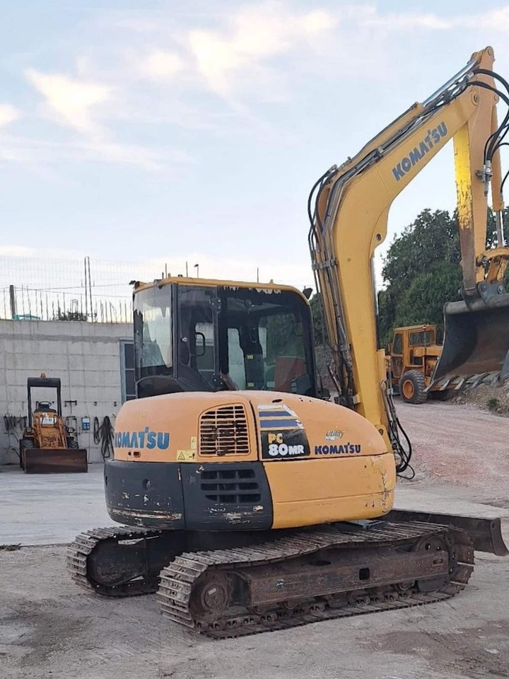 KOMATSU PC80 - حفارة مصغرة: صور 3 KOMATSU PC80 - حفارة مصغرة: صور 3