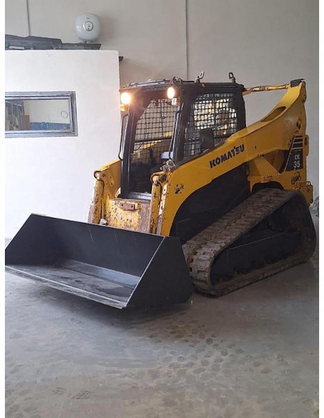 Komatsu CK35 - اللودر المجنزر صغير: صور 2 Komatsu CK35 - اللودر المجنزر صغير: صور 2