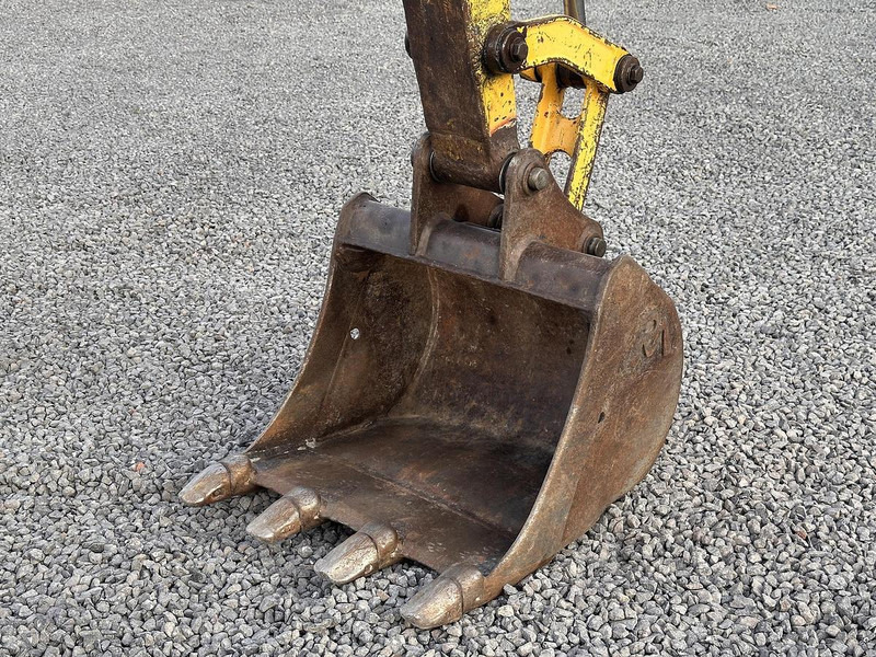 حفارة مصغرة Komatsu PC20MR-2: صور 8