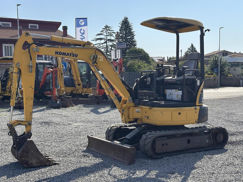 Komatsu PC26MR-3 - حفارة مصغرة: صور 1 Komatsu PC26MR-3 - حفارة مصغرة: صور 1