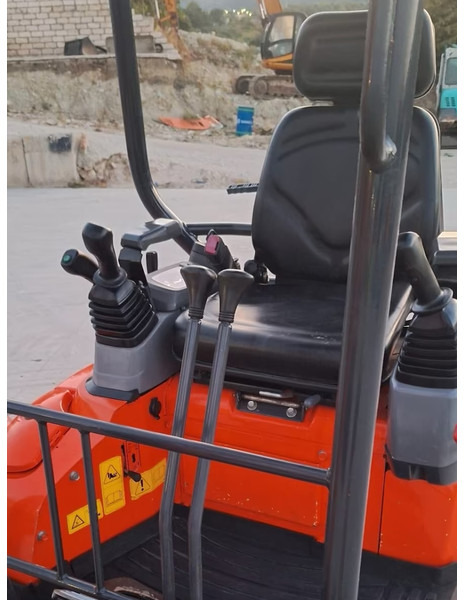 Kubota U17-3a - حفارة مصغرة: صور 5 Kubota U17-3a - حفارة مصغرة: صور 5