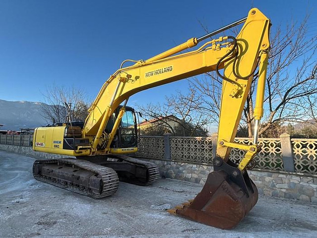 New Holland E245B - حفارة: صور 1 New Holland E245B - حفارة: صور 1