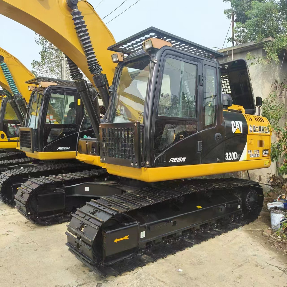 CATERPILLAR 320D2L - حفارات زحافة: صور 4 CATERPILLAR 320D2L - حفارات زحافة: صور 4