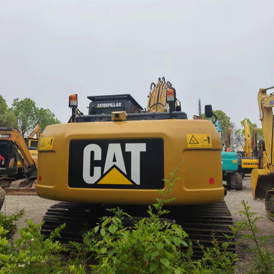 CATERPILLAR 320D2L - حفارات زحافة: صور 5 CATERPILLAR 320D2L - حفارات زحافة: صور 5