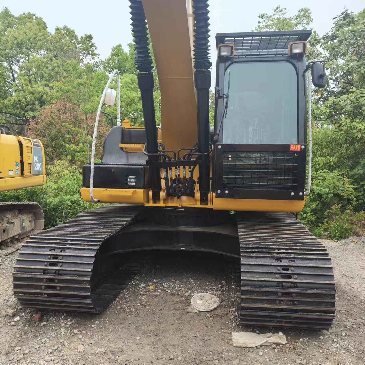 CATERPILLAR 320D2 - حفارات زحافة: صور 3 CATERPILLAR 320D2 - حفارات زحافة: صور 3