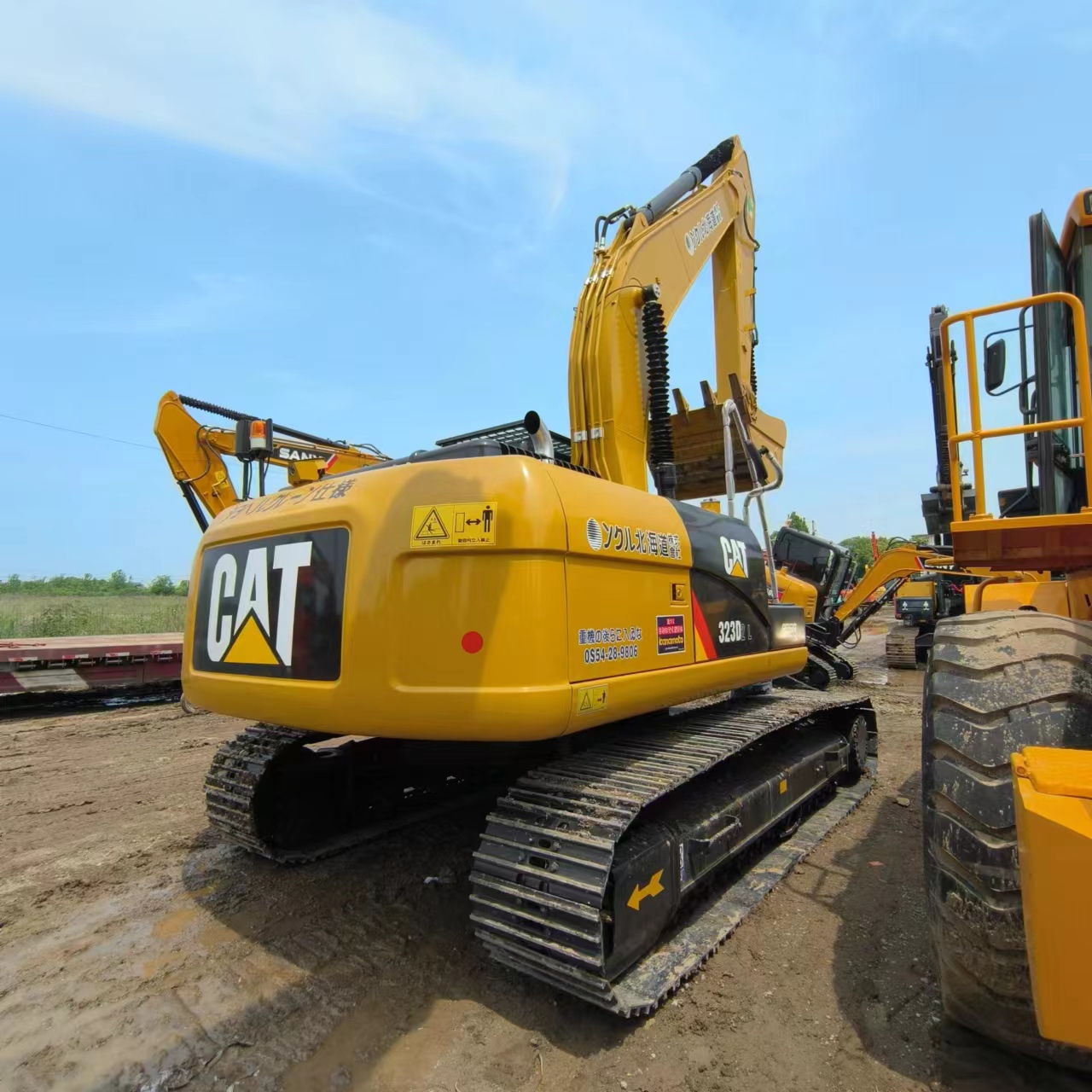 CATERPILLAR 323D2L - حفارات زحافة: صور 3 CATERPILLAR 323D2L - حفارات زحافة: صور 3