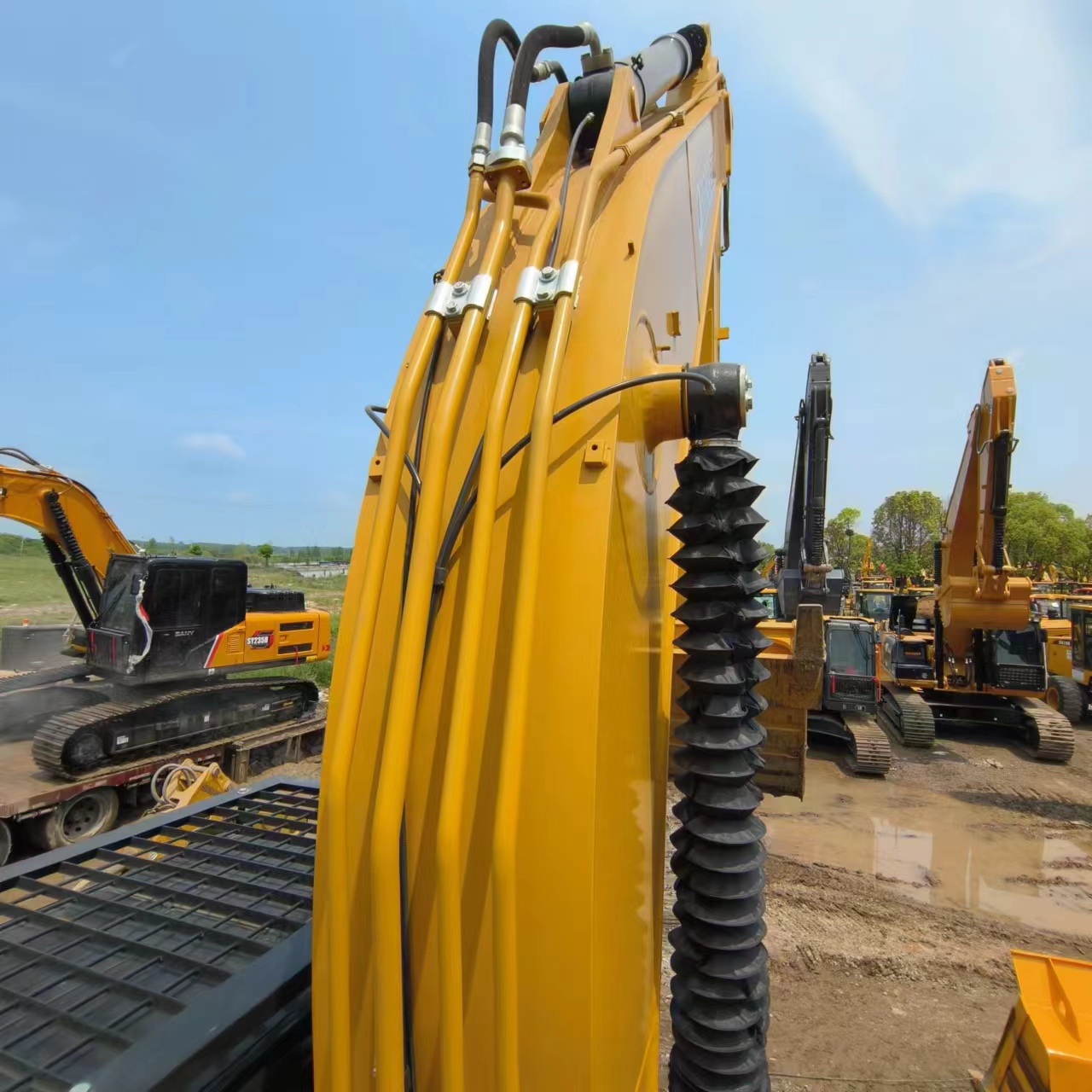 حفارات زحافة CATERPILLAR 323D2L: صور 12