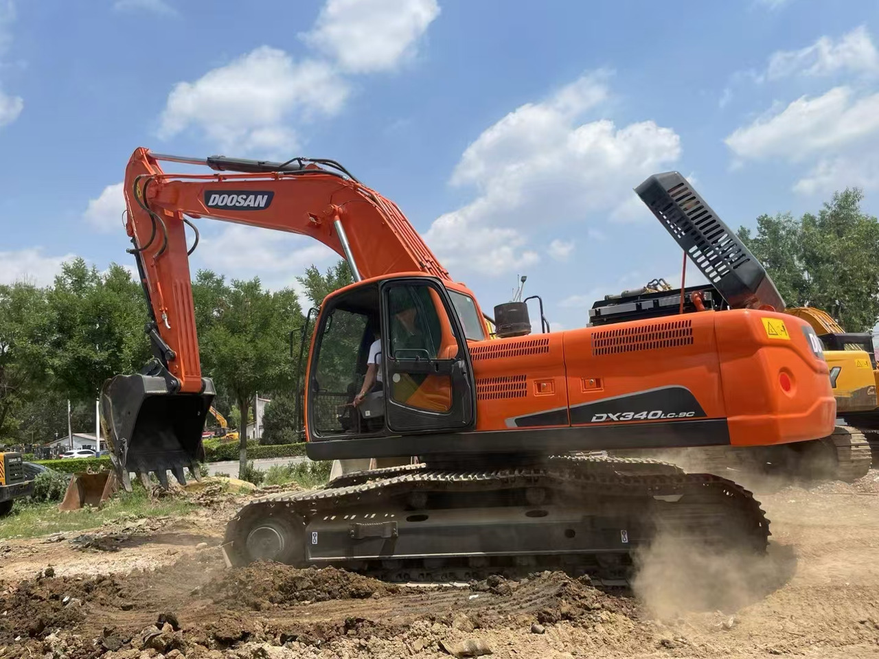DOOSAN DX340LC-9C - حفارات زحافة: صور 1 DOOSAN DX340LC-9C - حفارات زحافة: صور 1