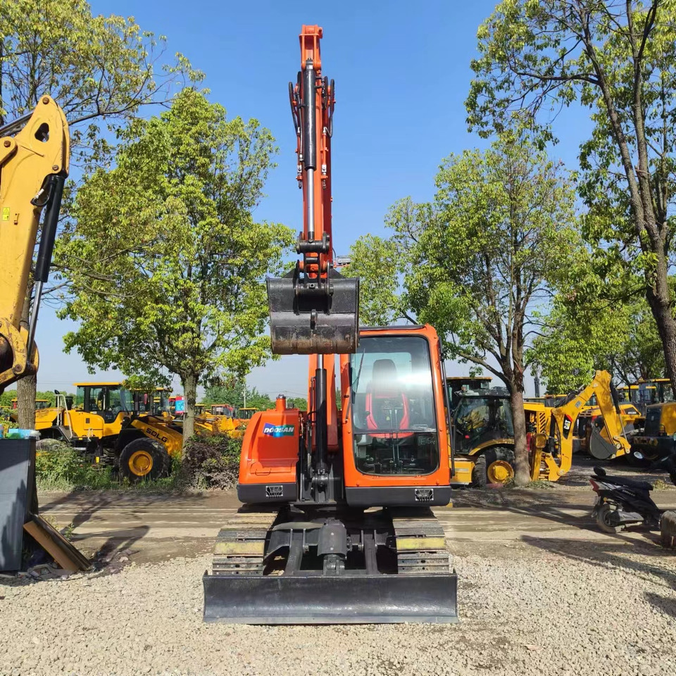 DOOSAN DX75 - حفارات زحافة: صور 5 DOOSAN DX75 - حفارات زحافة: صور 5