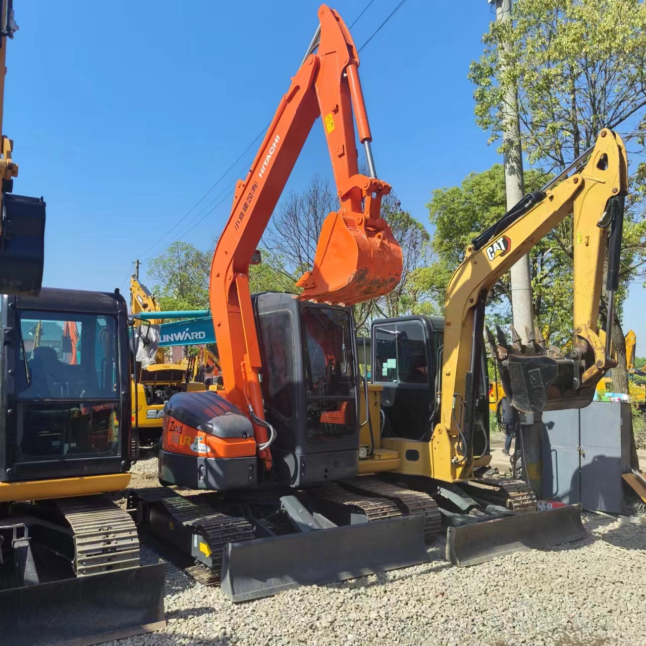 HITACHI ZX 55 - حفارة مصغرة: صور 1 HITACHI ZX 55 - حفارة مصغرة: صور 1