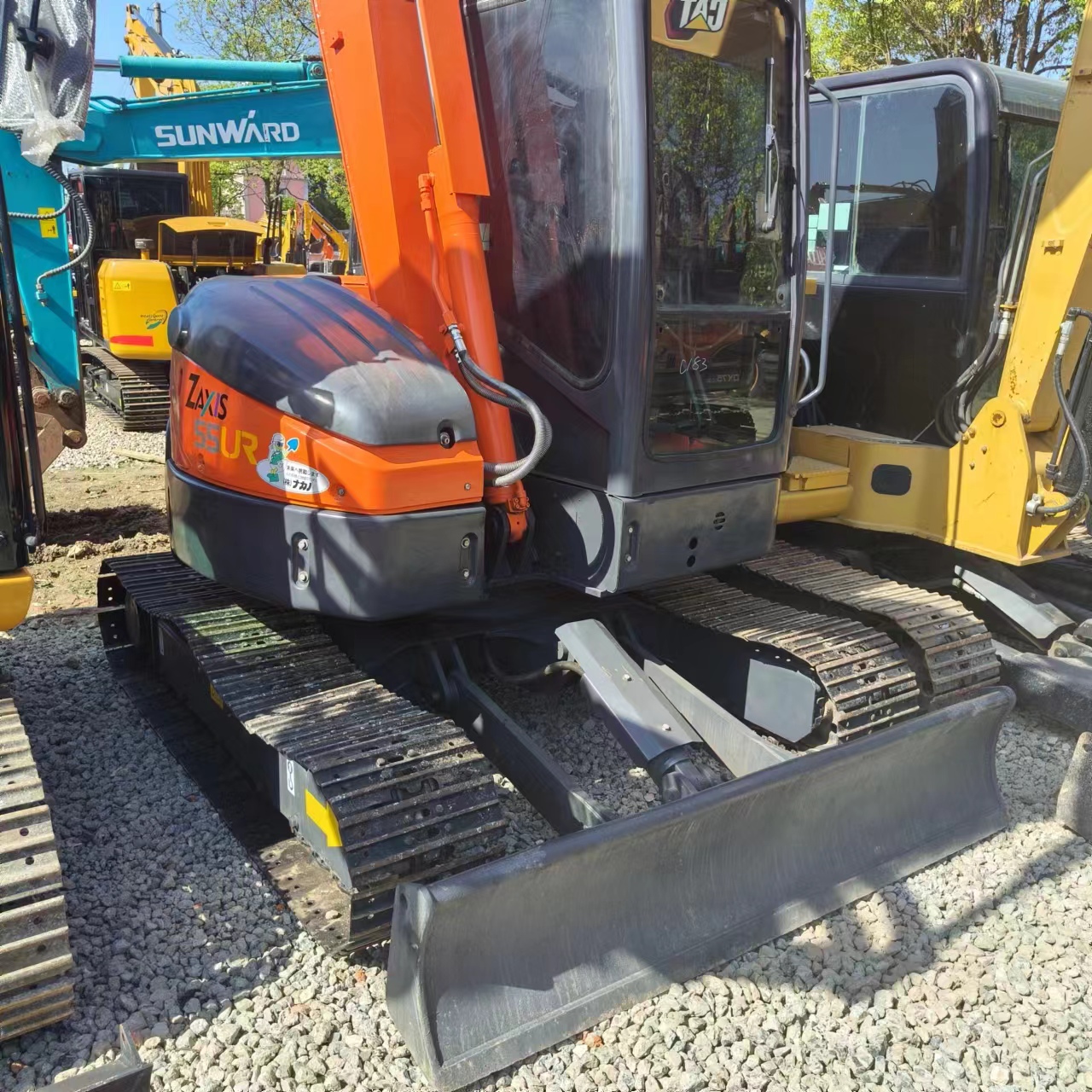HITACHI ZX 55 - حفارة مصغرة: صور 5 HITACHI ZX 55 - حفارة مصغرة: صور 5