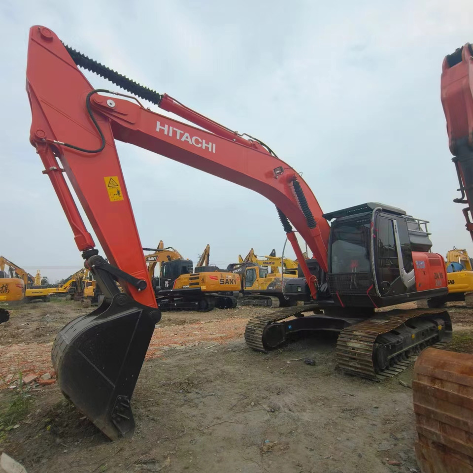 HITACHI ZX240 - حفارات زحافة: صور 2 HITACHI ZX240 - حفارات زحافة: صور 2